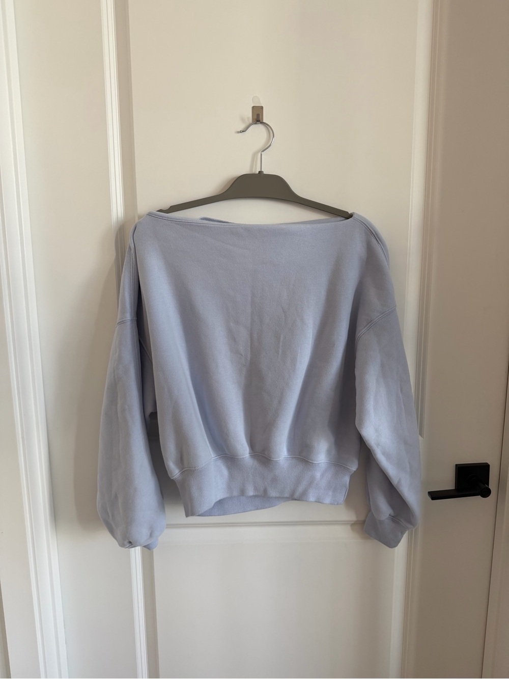 Abercrombie & Fitch Blue Off-Shoulder Sweatshirt
